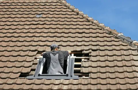 Pose de velux - Saint-Yzan-de-Soudiac
